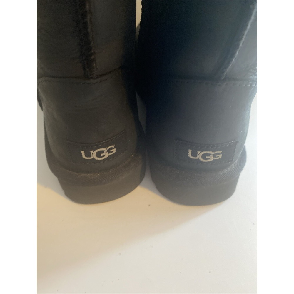 UGG Australia Style Ladies 1016559 Classic Short Black Leather Boots Size 7M - Picture 13 of 14